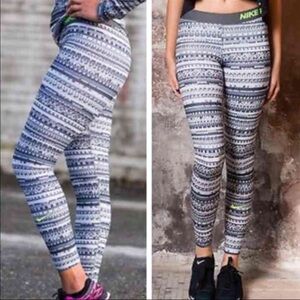 Nike Black and Gray Patterned Leggings